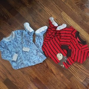 Pair of Carter’s winter themed sleepers 12 mo